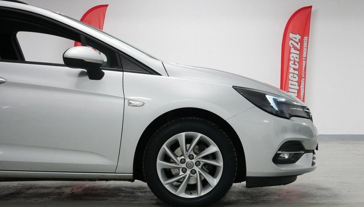 Opel Astra cena 41900 przebieg: 150000, rok produkcji 2020 z Koronowo małe 781